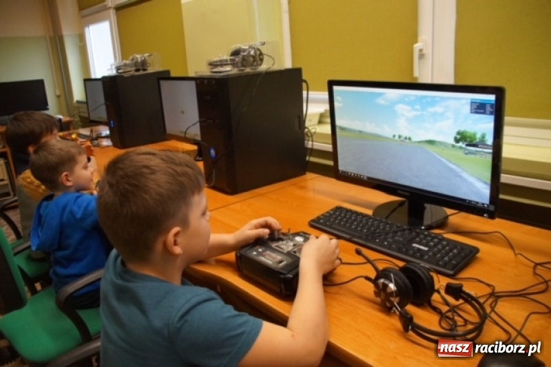 Zdjęcie w galerii na portalu naszraciborz.pl: Dzień Otwartych Drzwi w szkole na Ostrogu wiadomości z regionu