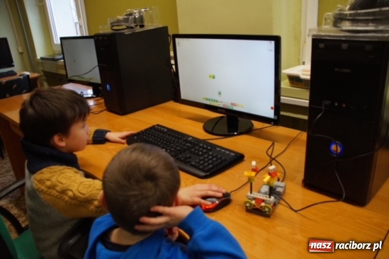 Zdjęcie w galerii na portalu naszraciborz.pl: Dzień Otwartych Drzwi w szkole na Ostrogu wiadomości z regionu