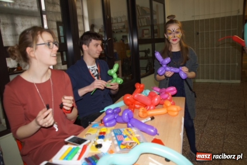 Zdjęcie w galerii na portalu naszraciborz.pl: Dzień Otwartych Drzwi w szkole na Ostrogu wiadomości z regionu