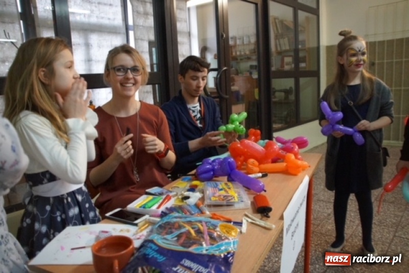 Zdjęcie w galerii na portalu naszraciborz.pl: Dzień Otwartych Drzwi w szkole na Ostrogu wiadomości z regionu