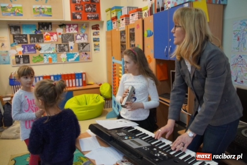 Zdjęcie w galerii na portalu naszraciborz.pl: Dzień Otwartych Drzwi w szkole na Ostrogu wiadomości z regionu