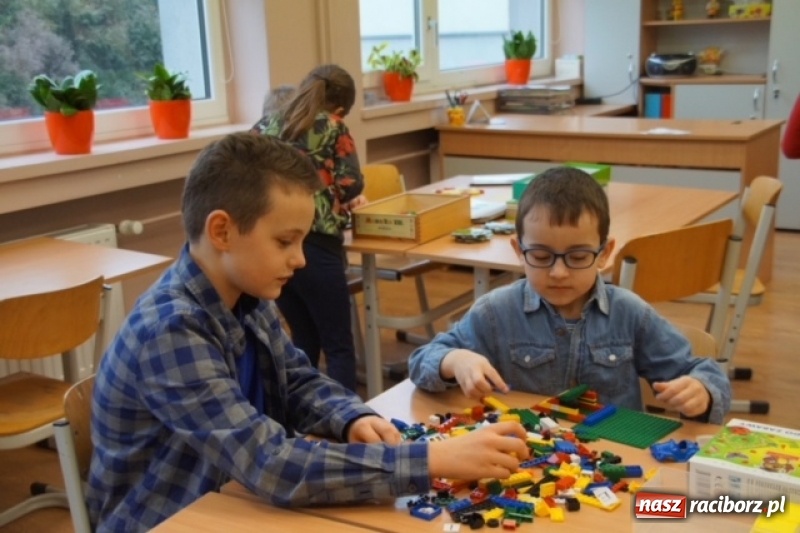 Zdjęcie w galerii na portalu naszraciborz.pl: Dzień Otwartych Drzwi w szkole na Ostrogu wiadomości z regionu