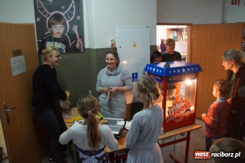 Zdjęcie w galerii na portalu naszraciborz.pl: Dzień Otwartych Drzwi w szkole na Ostrogu wiadomości z regionu