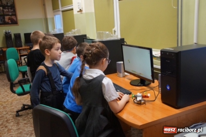 Zdjęcie w galerii na portalu naszraciborz.pl: Dzień Otwartych Drzwi w szkole na Ostrogu wiadomości z regionu