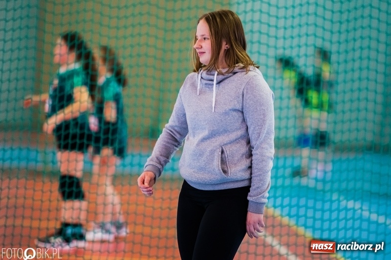 Zdjęcie w galerii na portalu naszraciborz.pl: Powiatowy turniej dwójek i trójek siatkarskich w Krzanowicach wiadomości z regionu