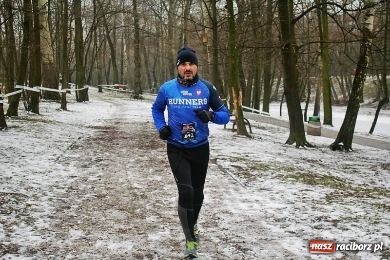 Zdjęcie w galerii na portalu naszraciborz.pl: Eko Okna Runners - w śniegu czy mrozie, na bieganie nie ma złej pogody wiadomości z regionu