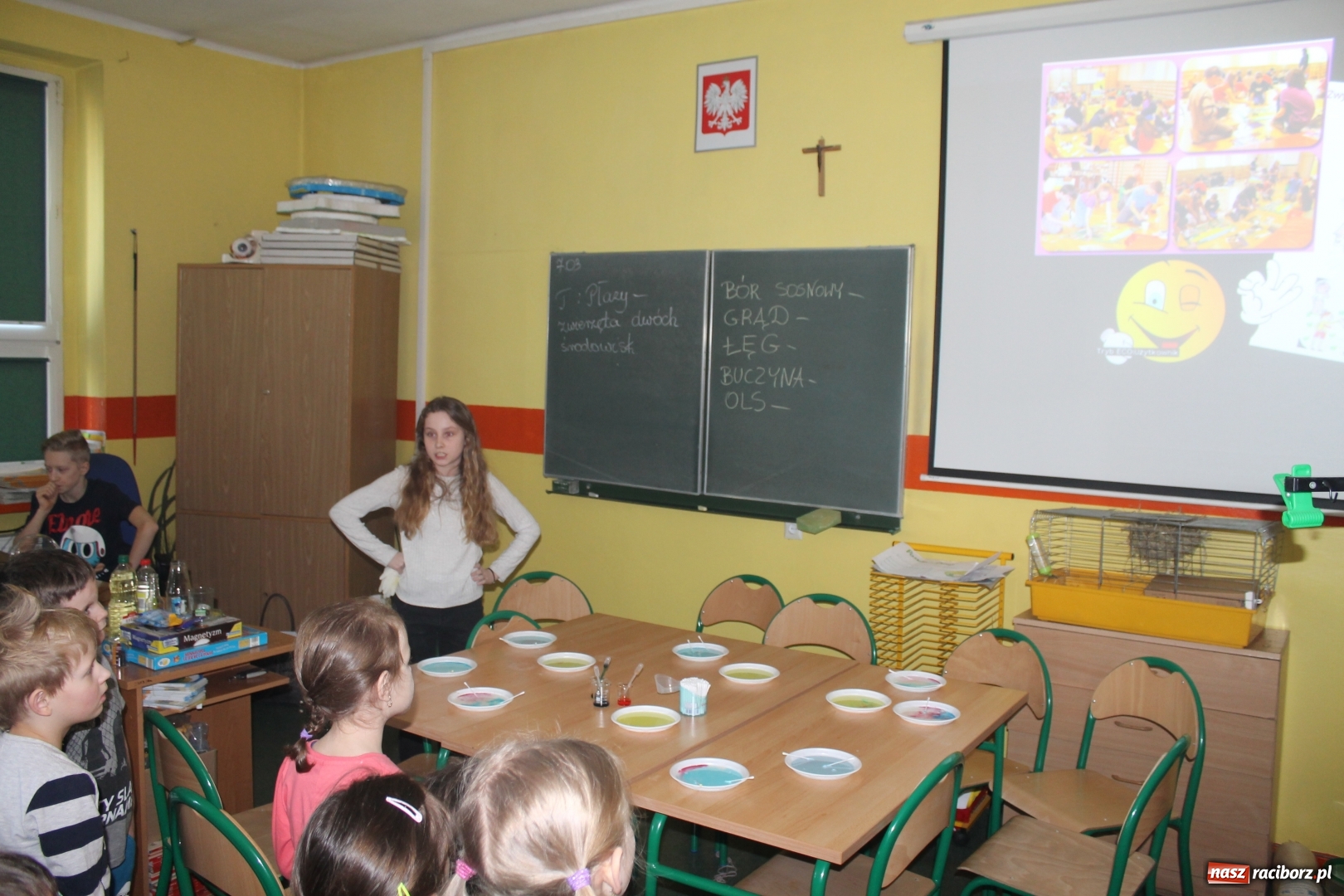 Zdjęcie w galerii na portalu naszraciborz.pl: Czym jest przedwiośnie, czyli Dzień Otwarty w szkole na Płoni wiadomości z regionu