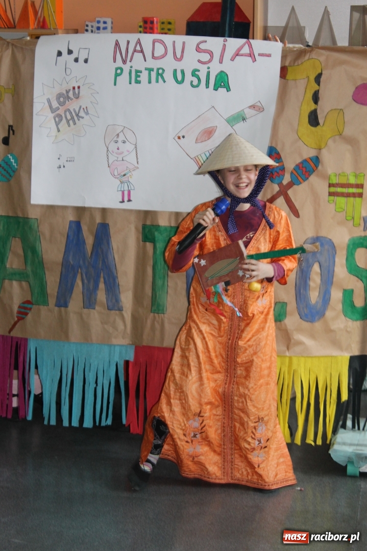 Zdjęcie w galerii na portalu naszraciborz.pl: Czym jest przedwiośnie, czyli Dzień Otwarty w szkole na Płoni wiadomości z regionu