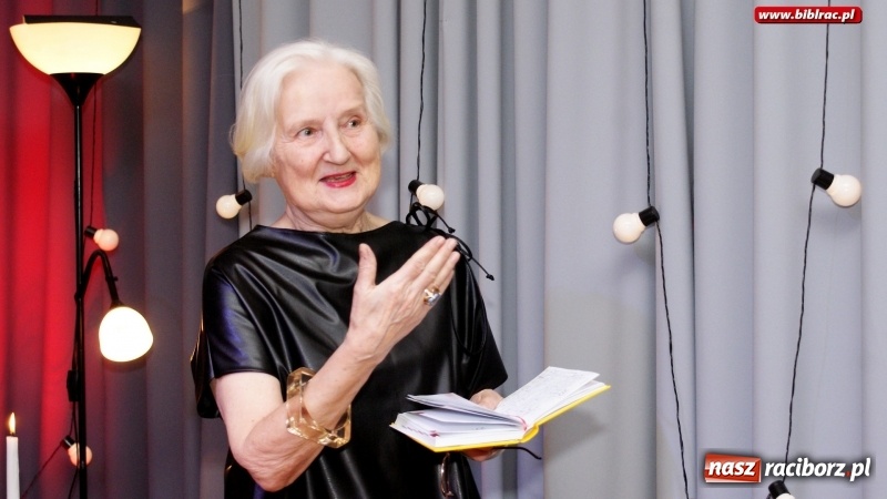 Zdjęcie w galerii na portalu naszraciborz.pl: Reminiscencje, czyli melodie znane i lubiane w bibliotece wiadomości z regionu