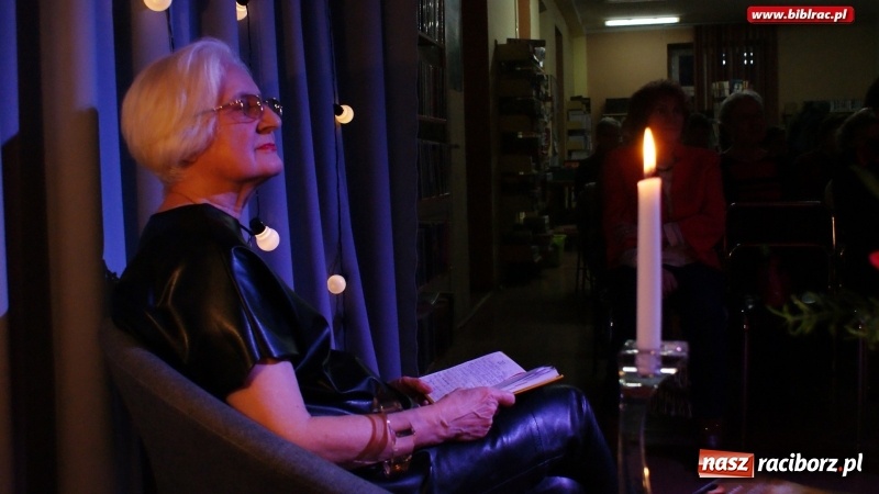 Zdjęcie w galerii na portalu naszraciborz.pl: Reminiscencje, czyli melodie znane i lubiane w bibliotece wiadomości z regionu