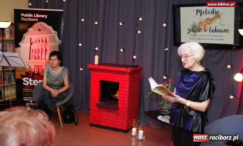 Zdjęcie w galerii na portalu naszraciborz.pl: Reminiscencje, czyli melodie znane i lubiane w bibliotece wiadomości z regionu