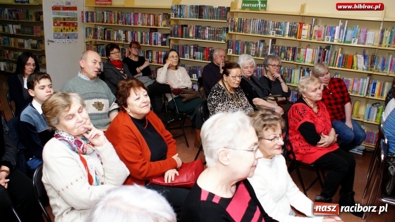 Zdjęcie w galerii na portalu naszraciborz.pl: Reminiscencje, czyli melodie znane i lubiane w bibliotece wiadomości z regionu