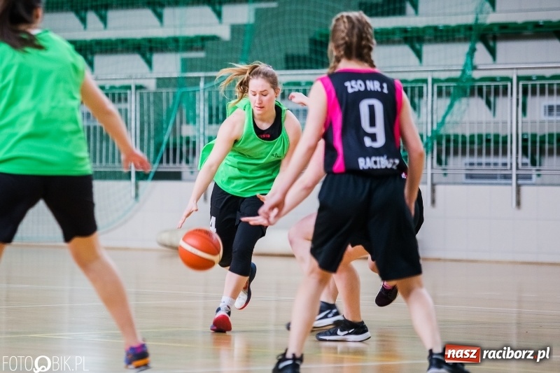 Zdjęcie w galerii na portalu naszraciborz.pl: Koszykarki I LO najlepsze w miejskich finałach wiadomości z regionu