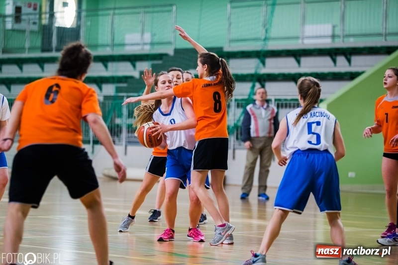 Zdjęcie w galerii na portalu naszraciborz.pl: Koszykarki I LO najlepsze w miejskich finałach wiadomości z regionu