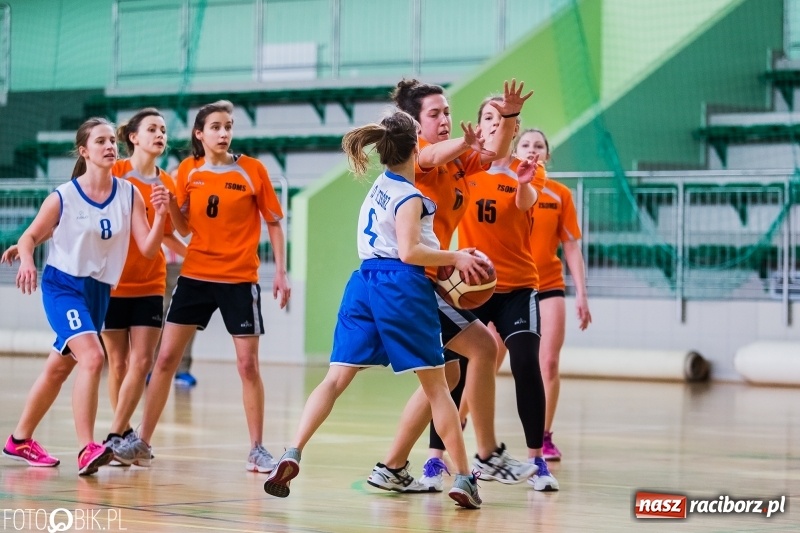 Zdjęcie w galerii na portalu naszraciborz.pl: Koszykarki I LO najlepsze w miejskich finałach wiadomości z regionu