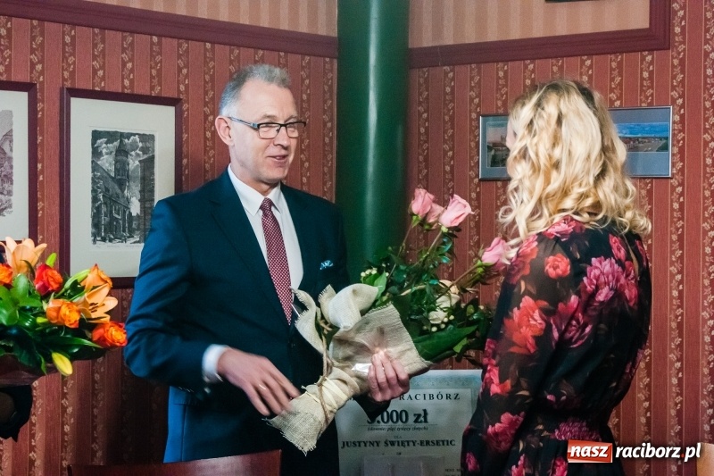 Zdjęcie w galerii na portalu naszraciborz.pl: Justyna Święty-Ersetic: W Berlinie chciałabym usłyszeć dwa Mazurki Dąbrowskiego wiadomości z regionu