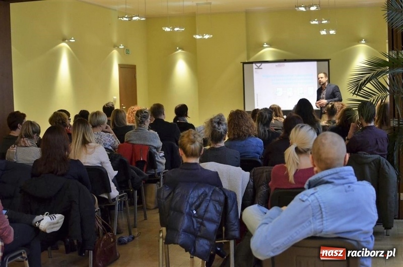 Zdjęcie w galerii na portalu naszraciborz.pl: Spotkanie dotyczące programu Operator Kultury w RCK wiadomości z regionu