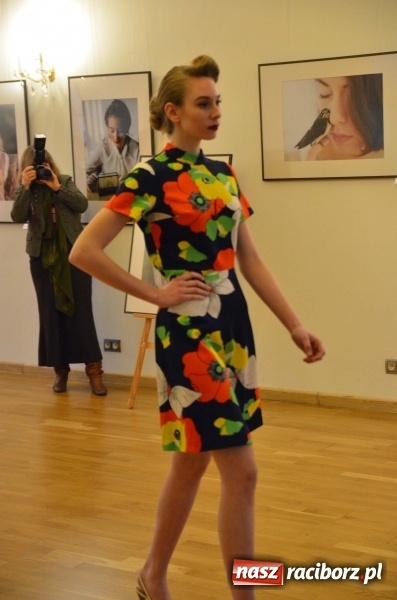 Zdjęcie w galerii na portalu naszraciborz.pl: Kobieta zmienną jest - nowa wystawa na zamku  wiadomości z regionu