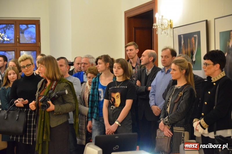 Zdjęcie w galerii na portalu naszraciborz.pl: Kobieta zmienną jest - nowa wystawa na zamku  wiadomości z regionu