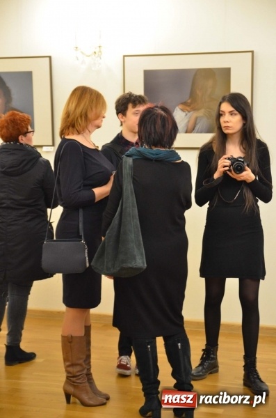 Zdjęcie w galerii na portalu naszraciborz.pl: Kobieta zmienną jest - nowa wystawa na zamku  wiadomości z regionu