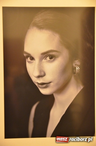 Zdjęcie w galerii na portalu naszraciborz.pl: Kobieta zmienną jest - nowa wystawa na zamku  wiadomości z regionu