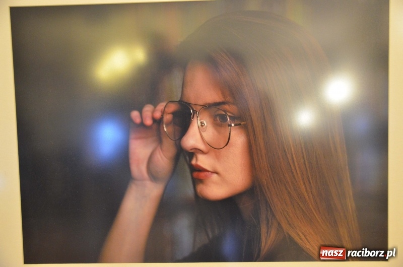 Zdjęcie w galerii na portalu naszraciborz.pl: Kobieta zmienną jest - nowa wystawa na zamku  wiadomości z regionu