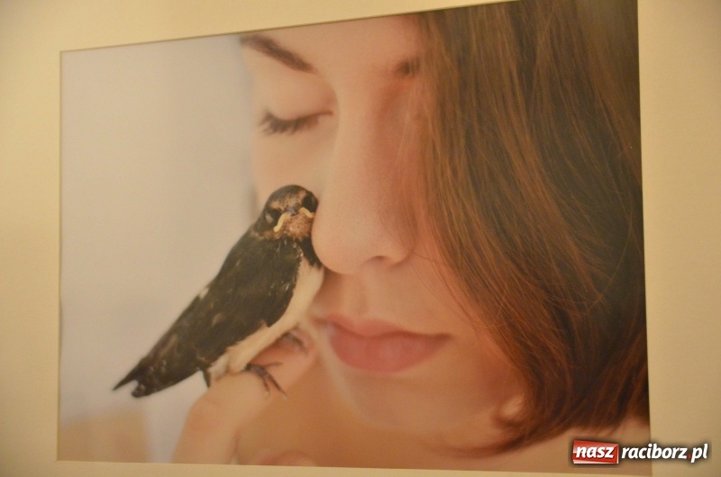 Zdjęcie w galerii na portalu naszraciborz.pl: Kobieta zmienną jest - nowa wystawa na zamku  wiadomości z regionu