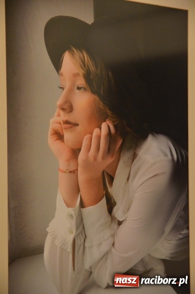 Zdjęcie w galerii na portalu naszraciborz.pl: Kobieta zmienną jest - nowa wystawa na zamku  wiadomości z regionu