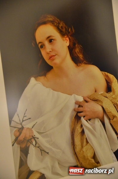Zdjęcie w galerii na portalu naszraciborz.pl: Kobieta zmienną jest - nowa wystawa na zamku  wiadomości z regionu