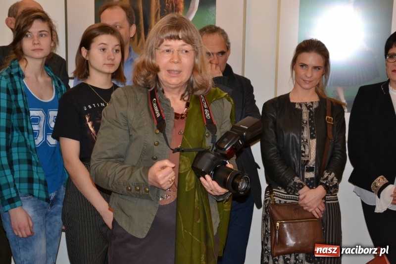 Zdjęcie w galerii na portalu naszraciborz.pl: Kobieta zmienną jest - nowa wystawa na zamku  wiadomości z regionu