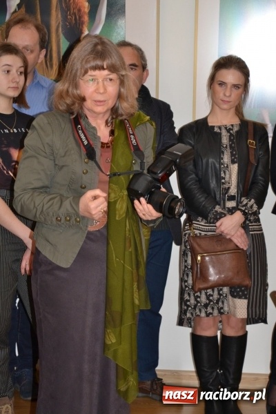 Zdjęcie w galerii na portalu naszraciborz.pl: Kobieta zmienną jest - nowa wystawa na zamku  wiadomości z regionu