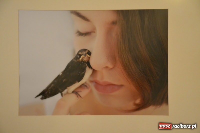 Zdjęcie w galerii na portalu naszraciborz.pl: Kobieta zmienną jest - nowa wystawa na zamku  wiadomości z regionu