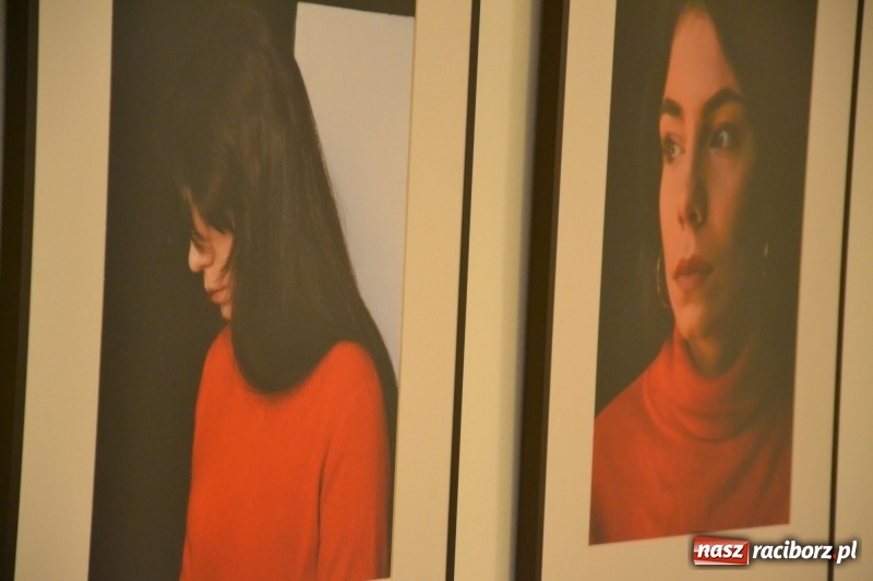 Zdjęcie w galerii na portalu naszraciborz.pl: Kobieta zmienną jest - nowa wystawa na zamku  wiadomości z regionu