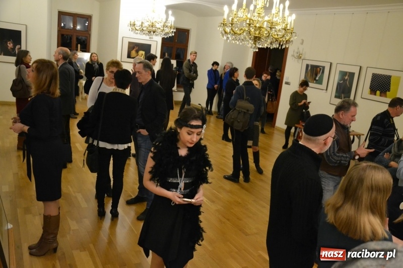 Zdjęcie w galerii na portalu naszraciborz.pl: Kobieta zmienną jest - nowa wystawa na zamku  wiadomości z regionu