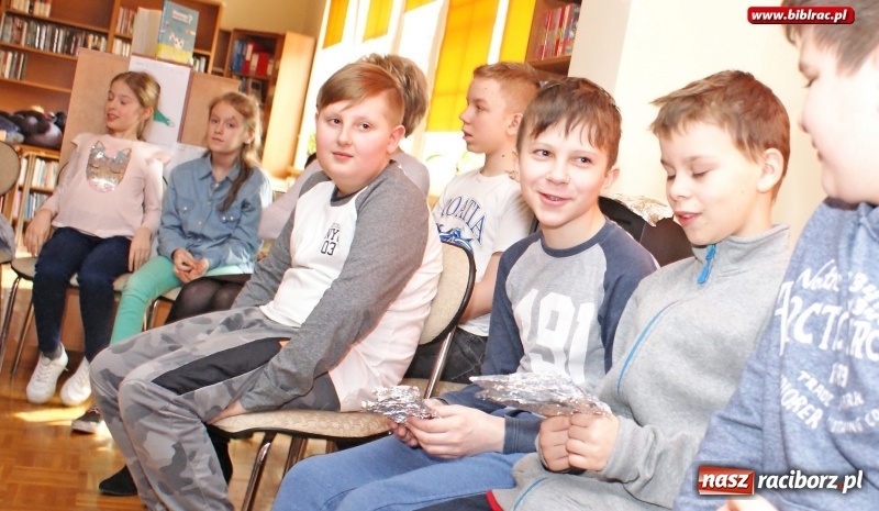 Zdjęcie w galerii na portalu naszraciborz.pl: Świat jest pełen Superbohaterek. Spotkanie z Małgorzatą Frąckiewicz wiadomości z regionu