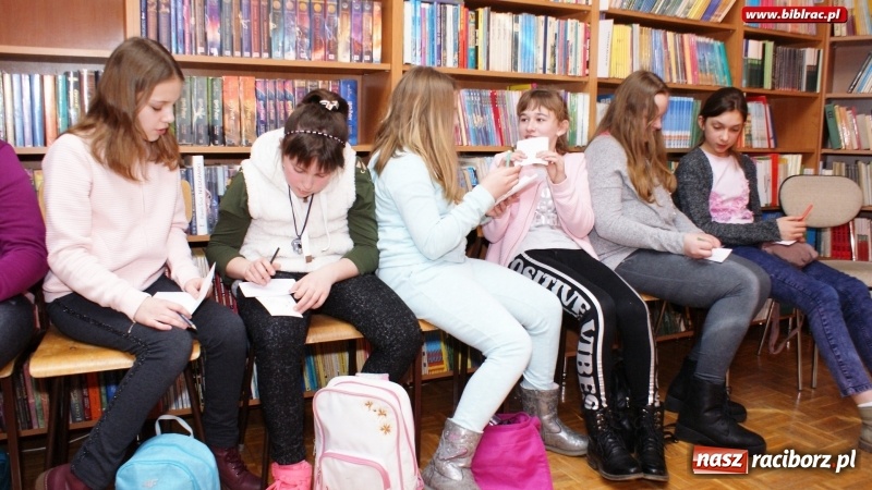 Zdjęcie w galerii na portalu naszraciborz.pl: Świat jest pełen Superbohaterek. Spotkanie z Małgorzatą Frąckiewicz wiadomości z regionu