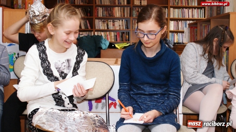 Zdjęcie w galerii na portalu naszraciborz.pl: Świat jest pełen Superbohaterek. Spotkanie z Małgorzatą Frąckiewicz wiadomości z regionu