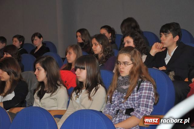 Zdjęcie w galerii na portalu naszraciborz.pl: Strach towarzyszył nam zawsze wiadomości z regionu