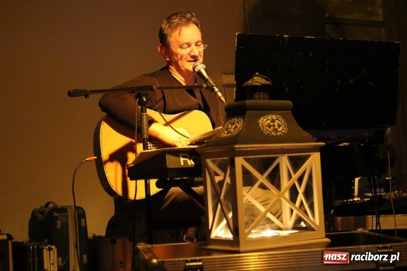 Zdjęcie w galerii na portalu naszraciborz.pl: O kobietach i dla kobiet. Święto pań w GCK w Nędzy wiadomości z regionu