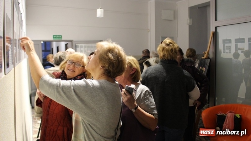 Zdjęcie w galerii na portalu naszraciborz.pl: O kobietach i dla kobiet. Święto pań w GCK w Nędzy wiadomości z regionu
