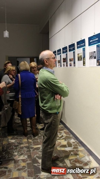 Zdjęcie w galerii na portalu naszraciborz.pl: O kobietach i dla kobiet. Święto pań w GCK w Nędzy wiadomości z regionu