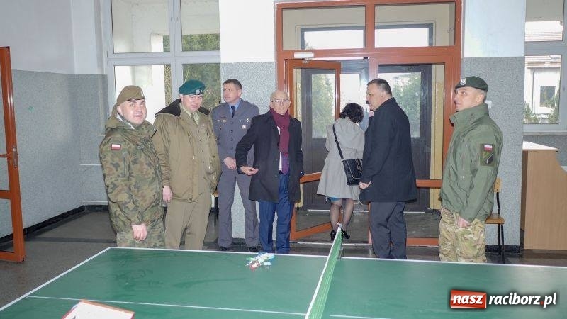 Zdjęcie w galerii na portalu naszraciborz.pl: Batalion Wojsk Obrony Terytorialnej coraz bliżej Kuźni Raciborskiej  wiadomości z regionu