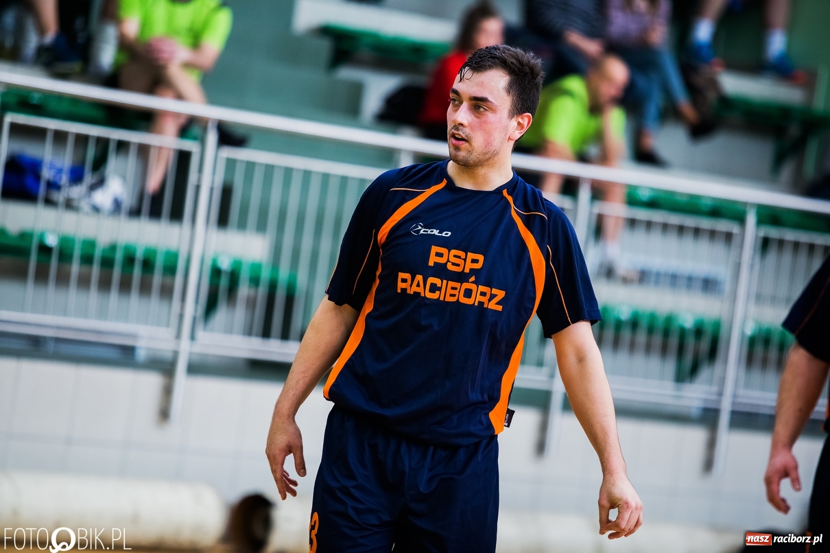 Zdjęcie w galerii na portalu naszraciborz.pl: Siatkarze zakładów pracy i służb mundurowych walczą o Puchar Prezydenta wiadomości z regionu