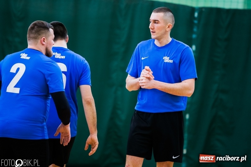 Zdjęcie w galerii na portalu naszraciborz.pl: Siatkarze zakładów pracy i służb mundurowych walczą o Puchar Prezydenta wiadomości z regionu