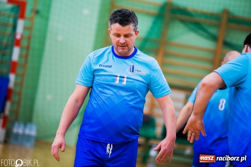 Zdjęcie w galerii na portalu naszraciborz.pl: Siatkarze zakładów pracy i służb mundurowych walczą o Puchar Prezydenta wiadomości z regionu
