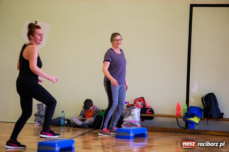 Zdjęcie w galerii na portalu naszraciborz.pl: II Charytatywny Maraton Fitness dla Justyny i Sebastiana wiadomości z regionu