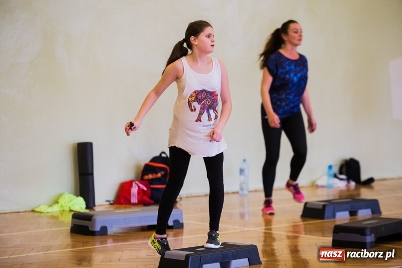 Zdjęcie w galerii na portalu naszraciborz.pl: II Charytatywny Maraton Fitness dla Justyny i Sebastiana wiadomości z regionu