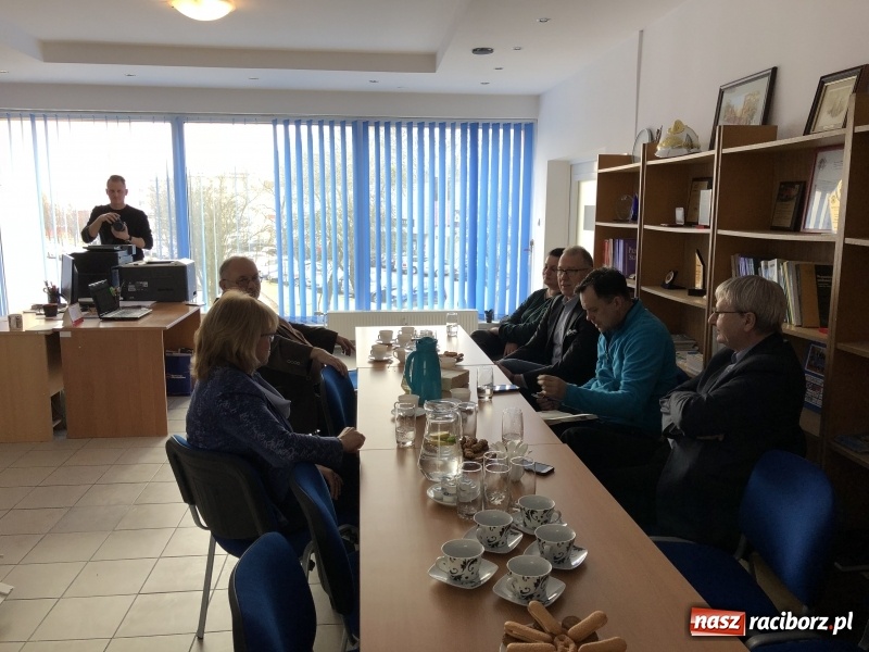 Zdjęcie w galerii na portalu naszraciborz.pl: Gabriela Lenartowicz o zakazie handlu w niedziele: PiS produkuje prawo, które mówi Polakom, jak mają żyć! wiadomości z regionu