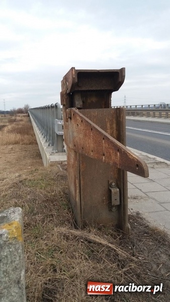 Zdjęcie w galerii na portalu naszraciborz.pl: ACHTUNG- PANZER! Zapory przeciwczołgowe w Raciborzu i okolicy  wiadomości z regionu