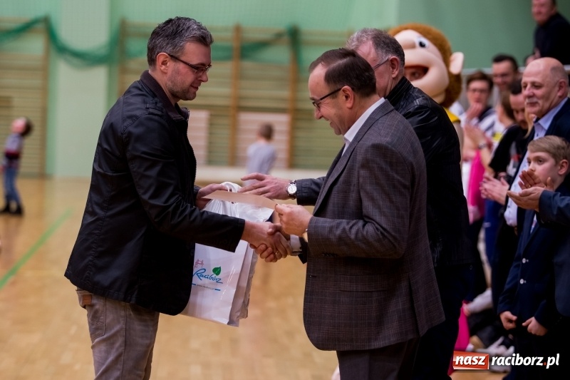 Zdjęcie w galerii na portalu naszraciborz.pl: Eko-Okna po raz trzeci z rzędu najlepsze w Turnieju Zakładów Pracy i Służb Mundurowych wiadomości z regionu